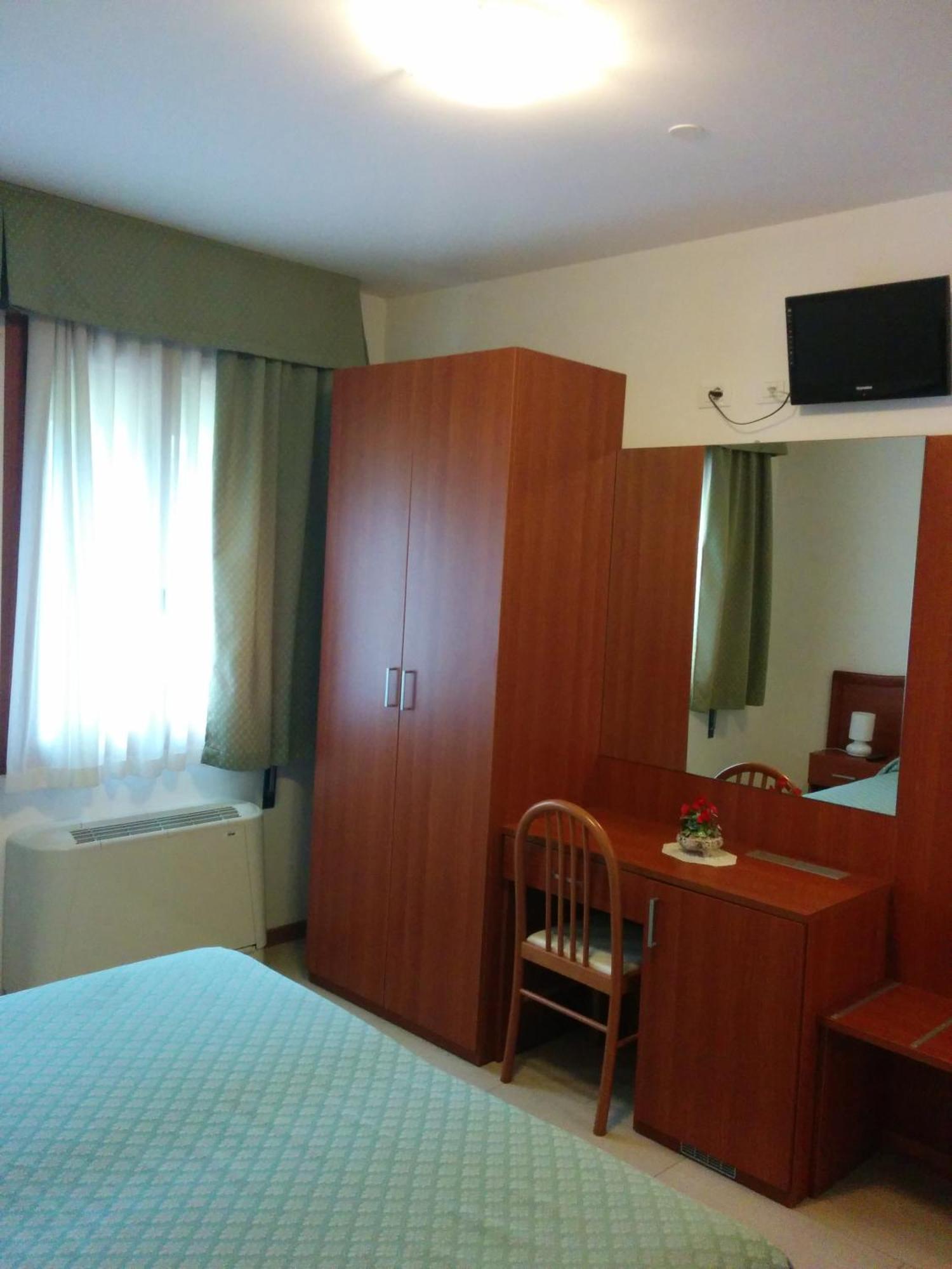 Agriturismo La Chioccia Campagna Lupia Room photo